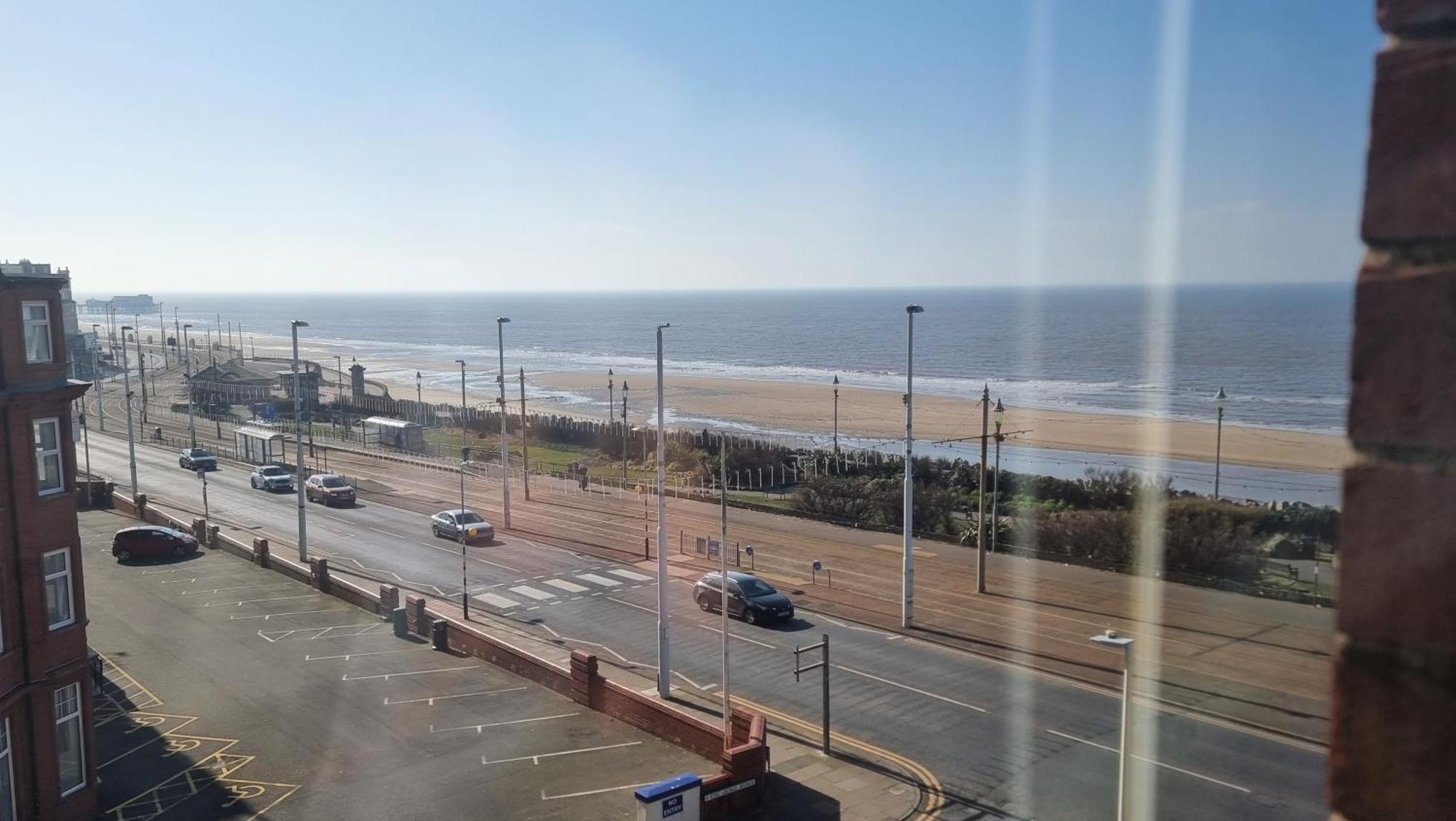Granada Apartments Berkeley Blackpool Exterior photo