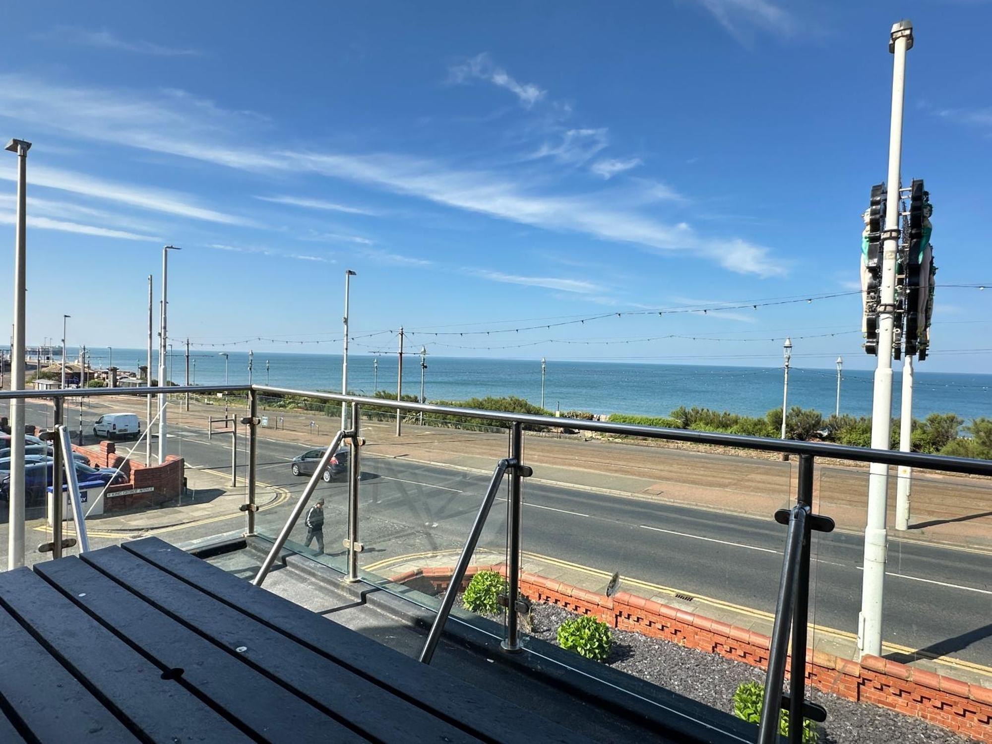 Granada Apartments Berkeley Blackpool Exterior photo